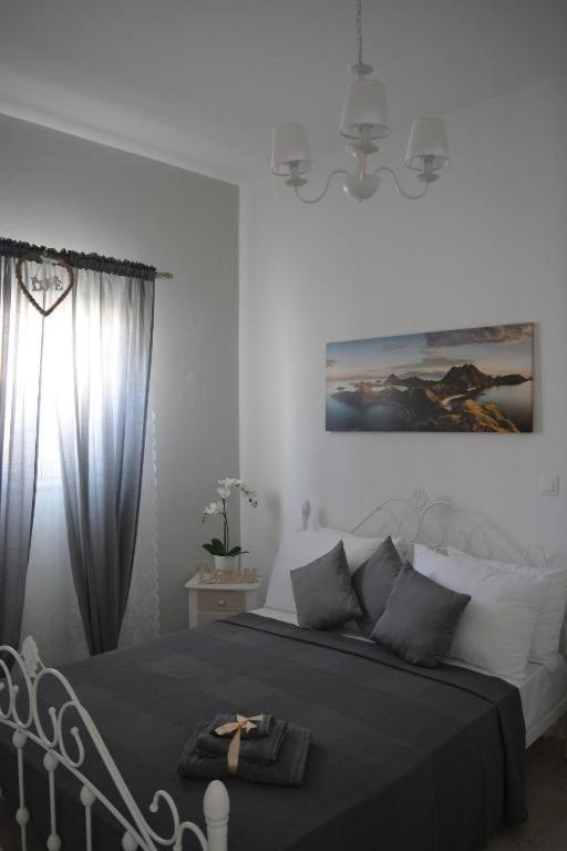 Anezinas Place Apartment เปริสซา ภายนอก รูปภาพ