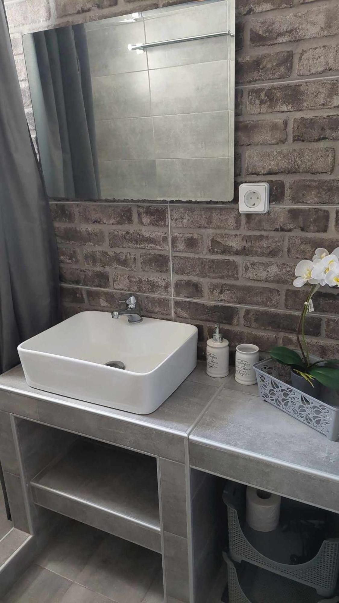 Anezinas Place Apartment เปริสซา ภายนอก รูปภาพ