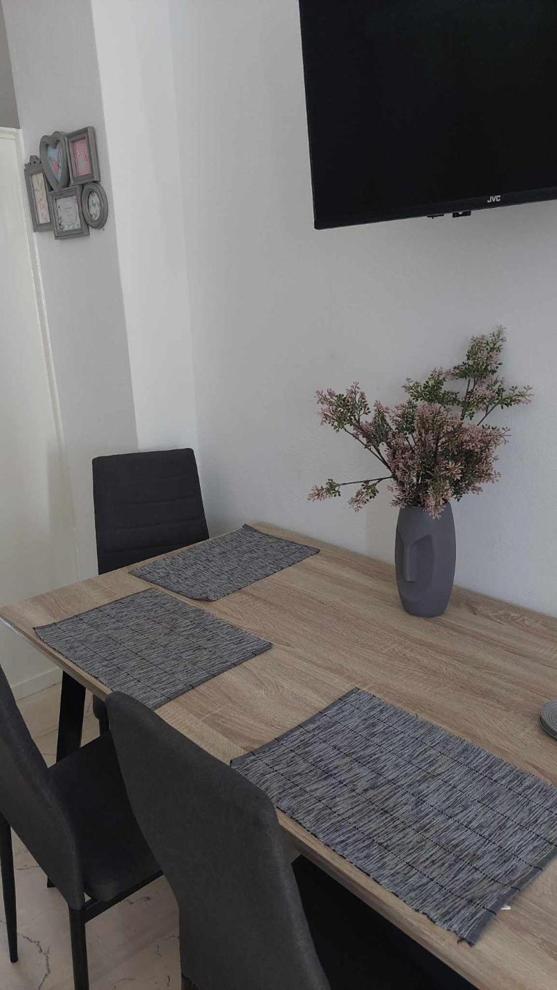 Anezinas Place Apartment เปริสซา ภายนอก รูปภาพ